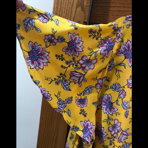 NWT Liz Claiborne super soft yellow top ,Size 1x - Picture 3 of 5